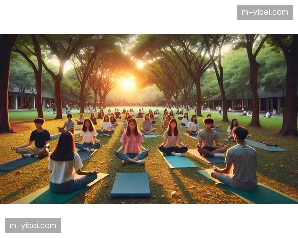 心理团队将采用正念训练等方法,帮助球员在高压和生理不适的环境下保持专注和积极心态。